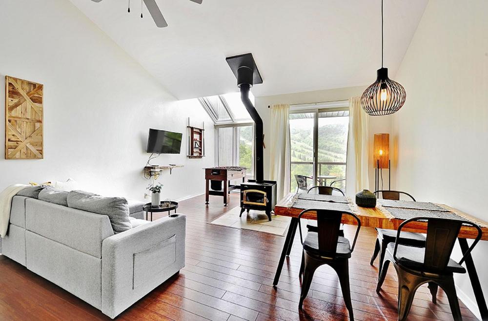 54 chemin de la Perdrix, Stoneham