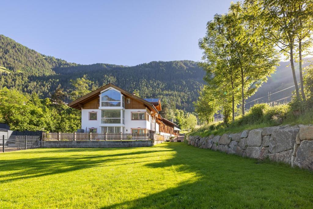Posthof - Alpine Living Apartments, Campo di Trens