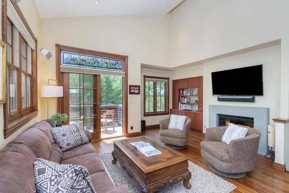 Scenic Mountain View Condo - Walk to Lift 7, Telluride