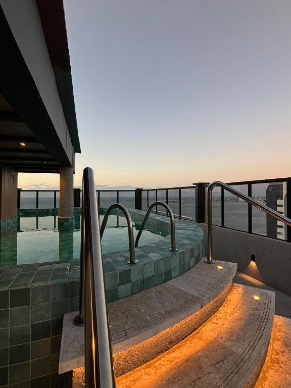 Swimming pool, Hotel Brasil Tropical in Fortaleza