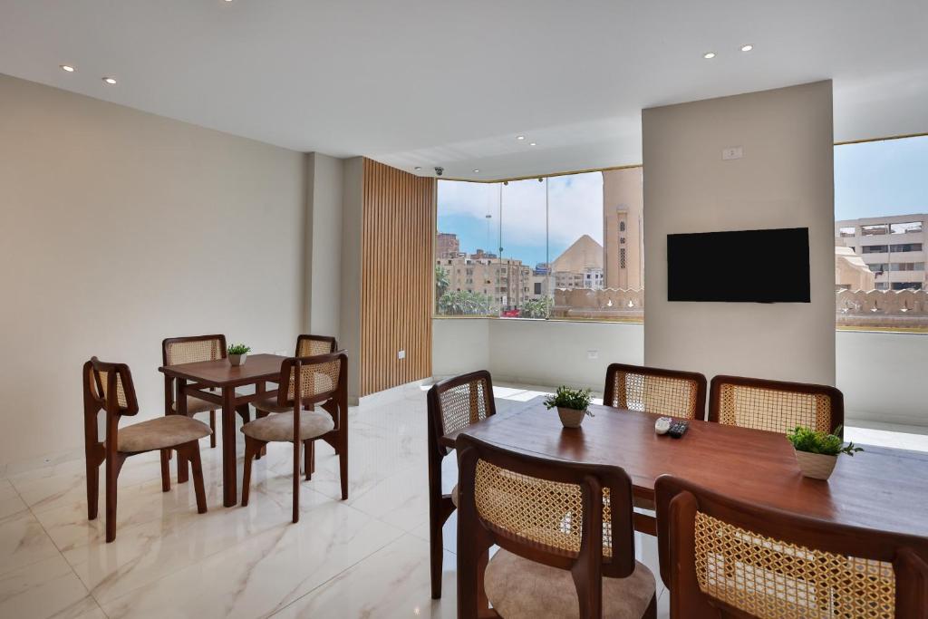 East Pyramids Hotel, Káhira