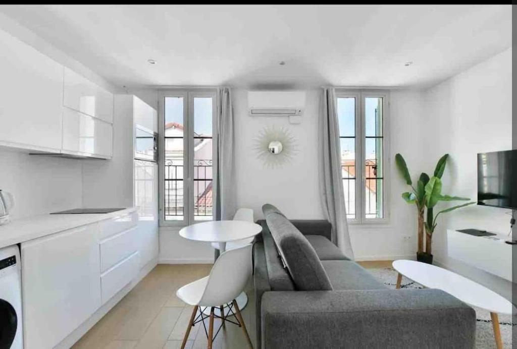 Cannes Croisette T2 new sublime, Cannes