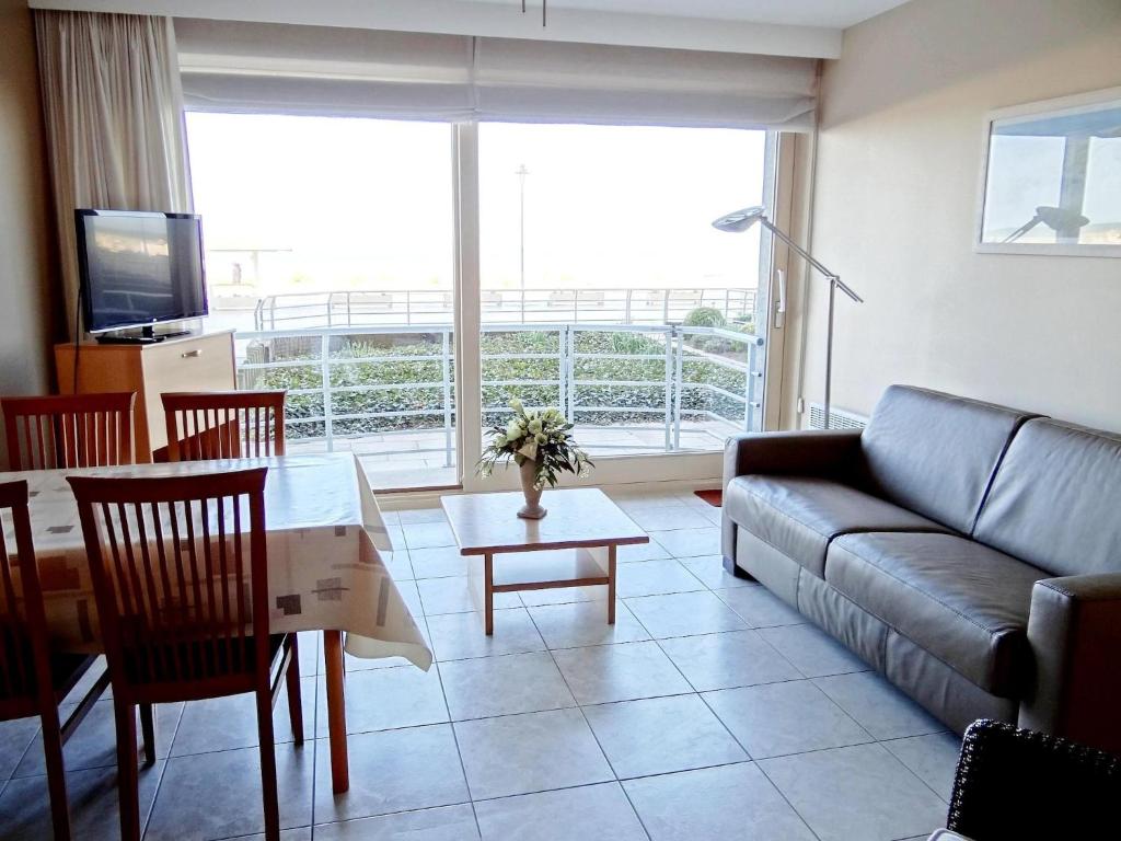 Studio in Nieuwpoort with Stunning Sea View, Nieuwpoort