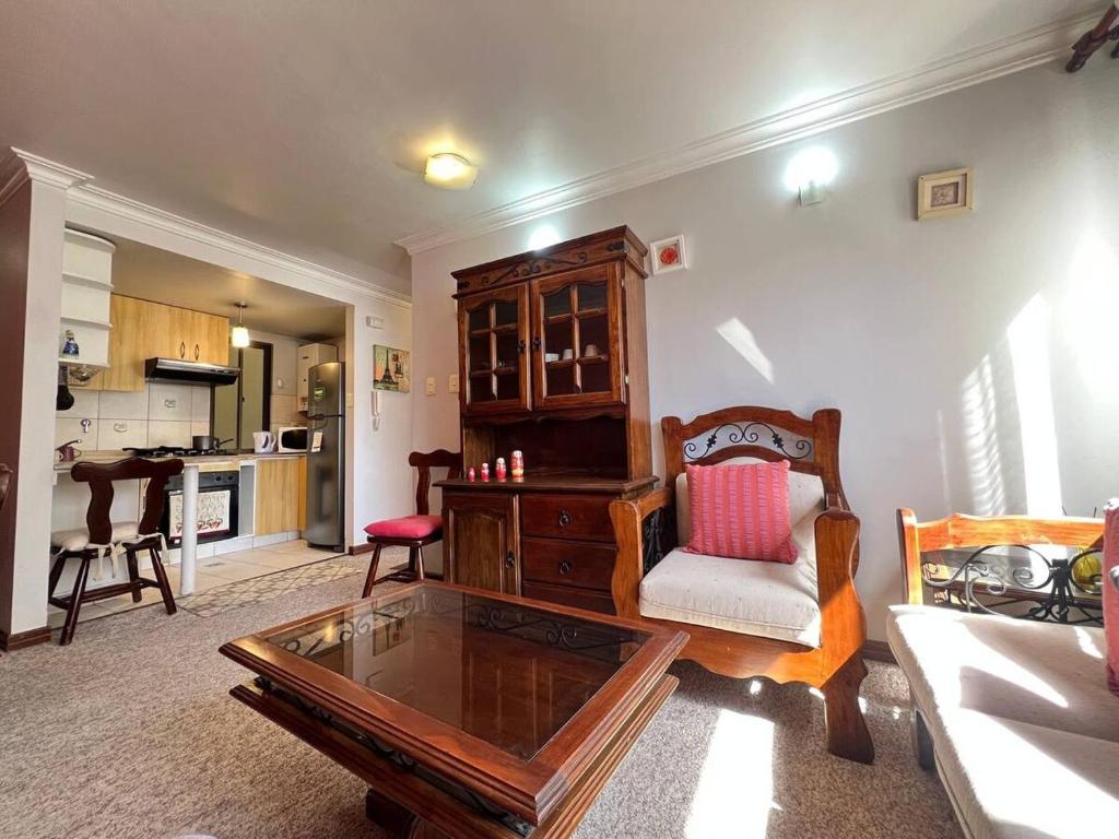 Departamento cálido, cómodo, excelente ubicación en La Paz - 1