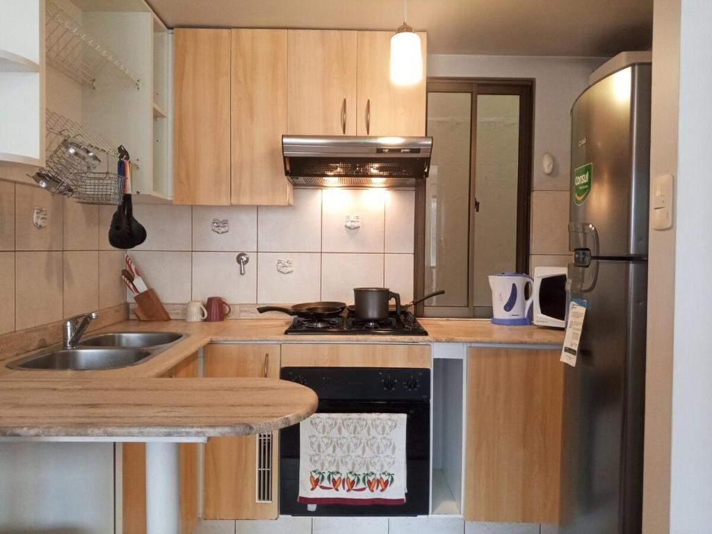 Departamento cálido, cómodo, excelente ubicación en La Paz - 4