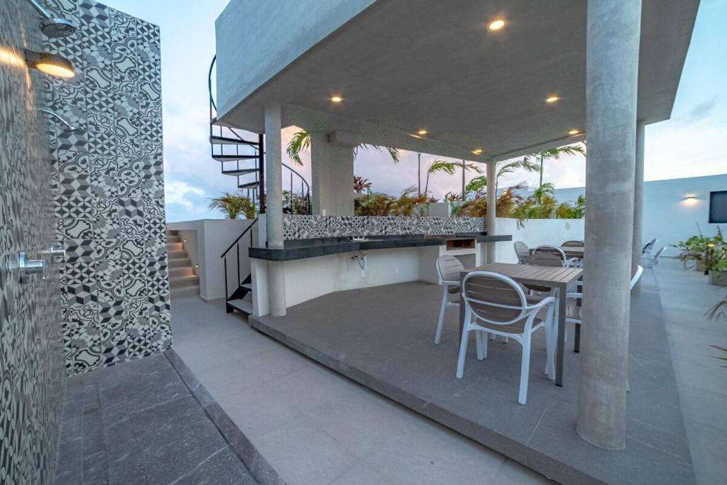 Incredible design 3br great location - 4