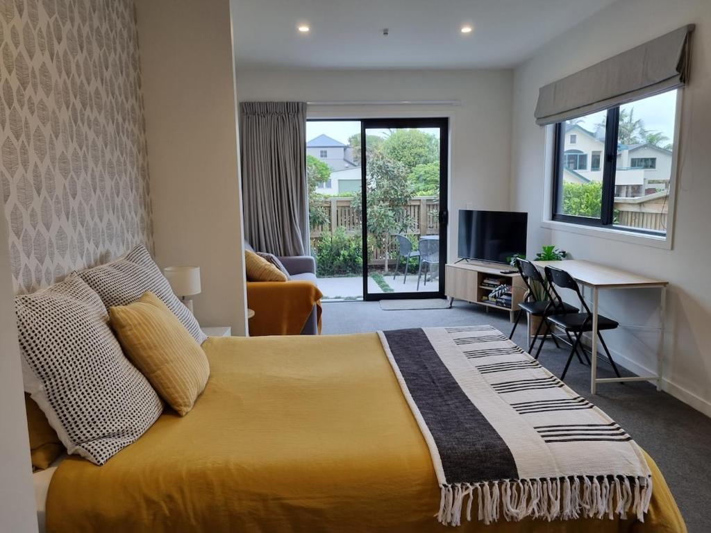 Secluded Spot on Valley, Mount Maunganui