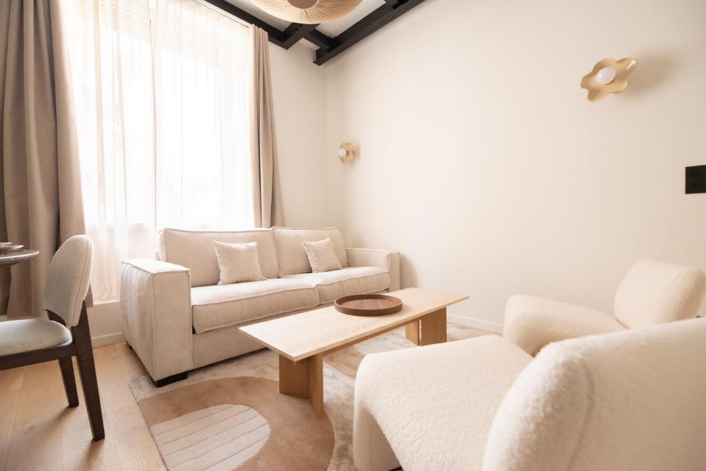 Chic Flat in Paris Center - 2