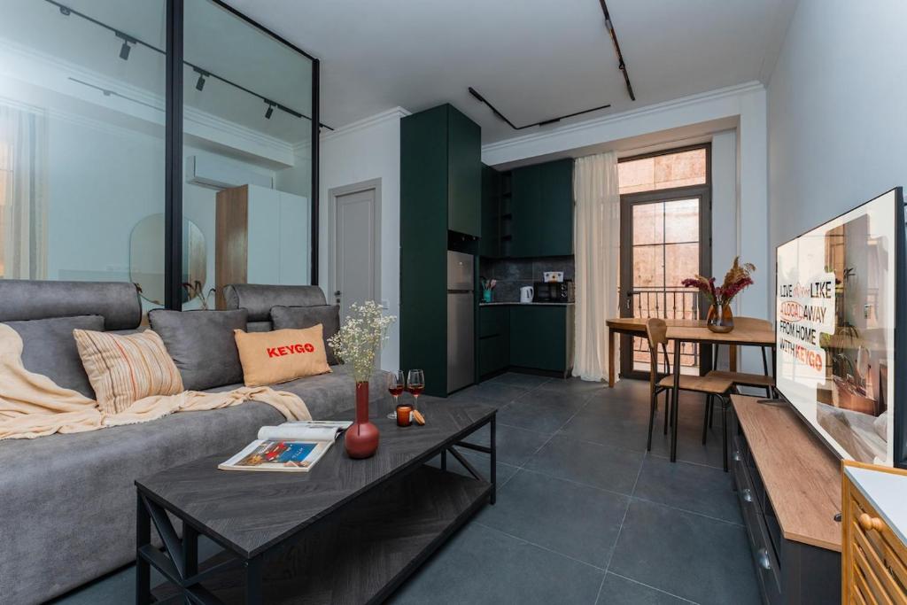 Apartment KeyGo #0160 next to the Opera House, Yerevan