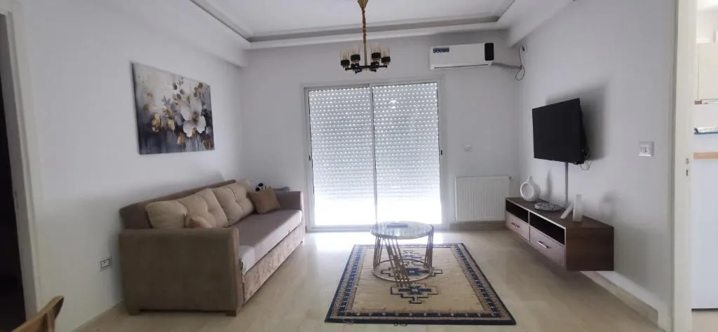 ConfortTek apartment，位于Boumhel El Bassatine的酒店