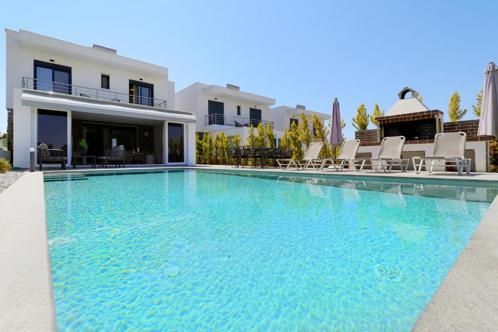 Glaroi 3, Pefkochori