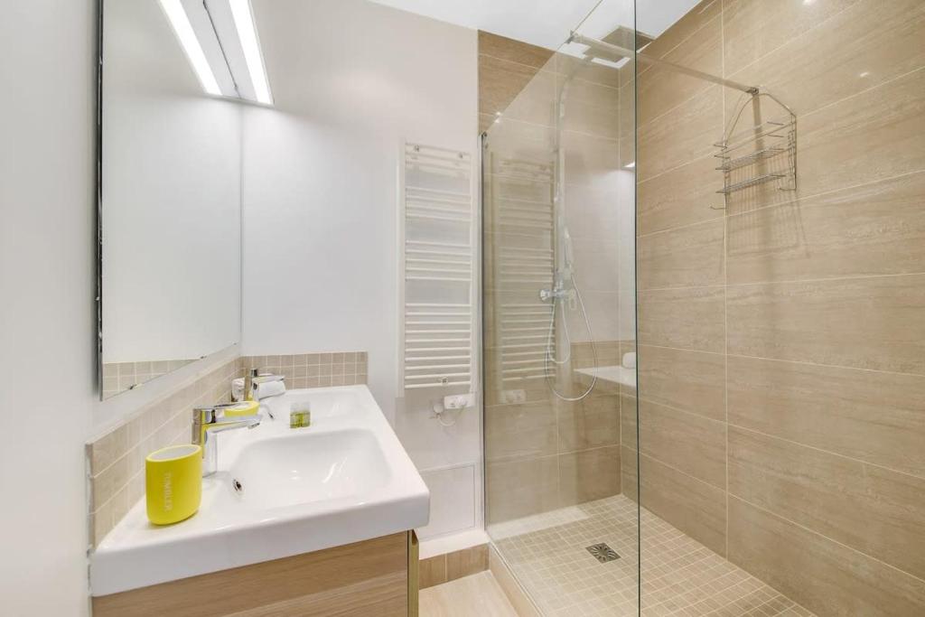 Charming apartment near Eiffel Tower 2BR II - 4