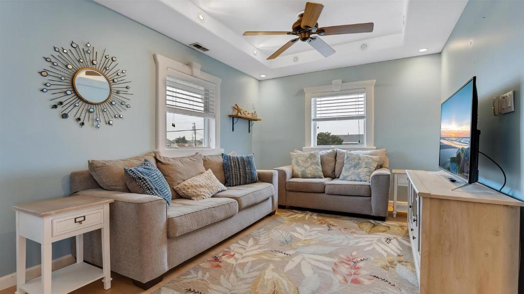 8006 Seaview Ave, Unit 201, Wildwood Crest