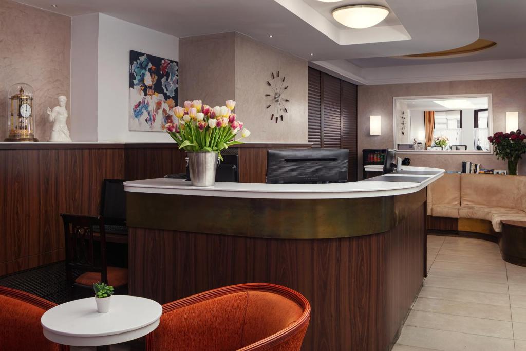 Lobby, Hotel Ambiance in Prague