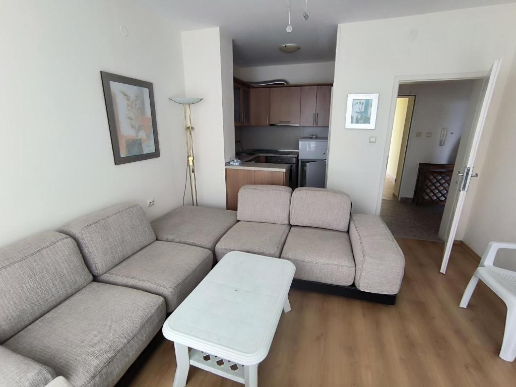 PSB Apartment in Flores park, Slunečné pobřeží