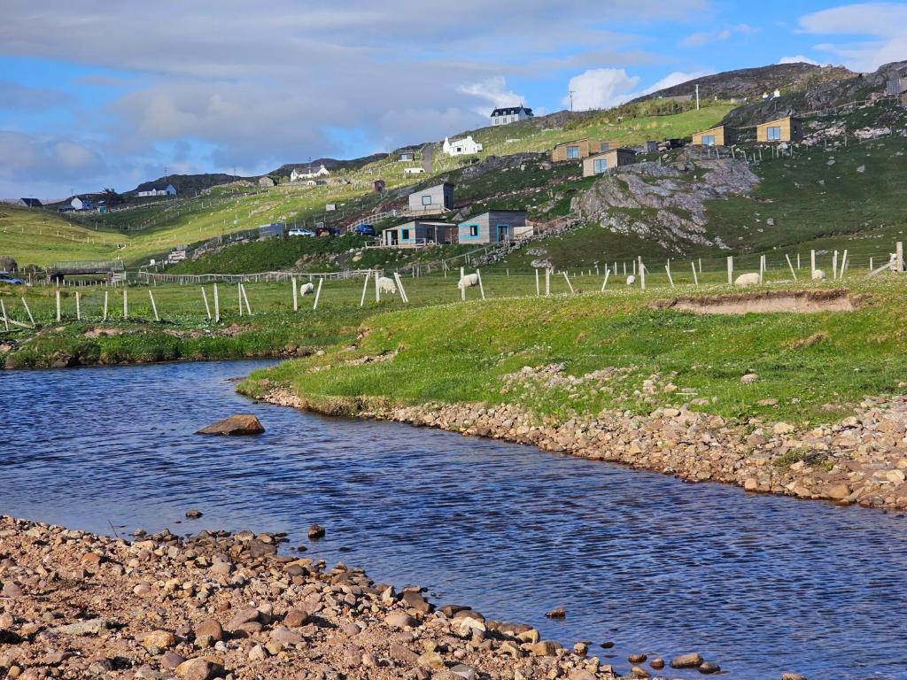 Oldshoremore Croft Cabins, Oldshore