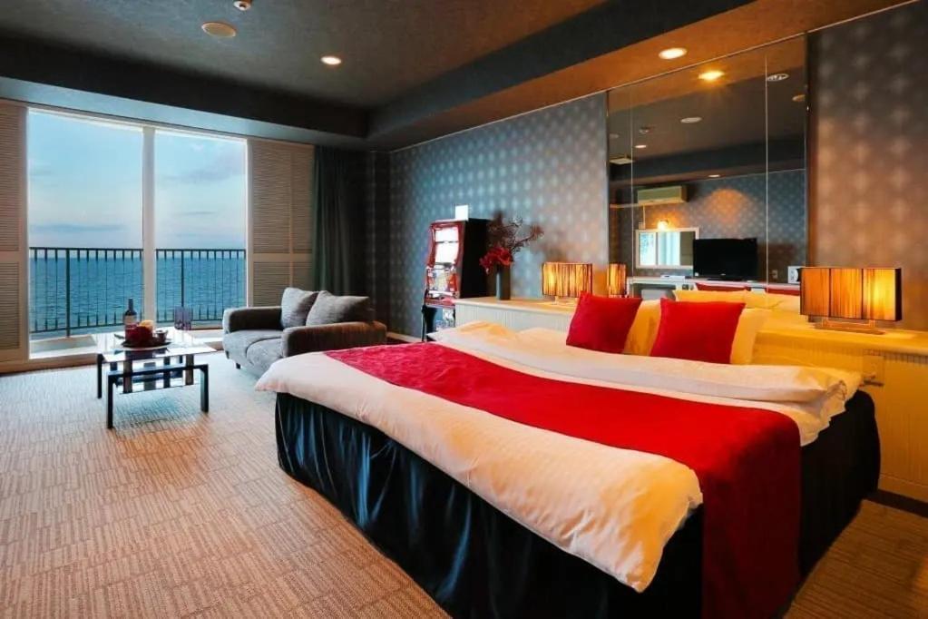 HOTEL CALM