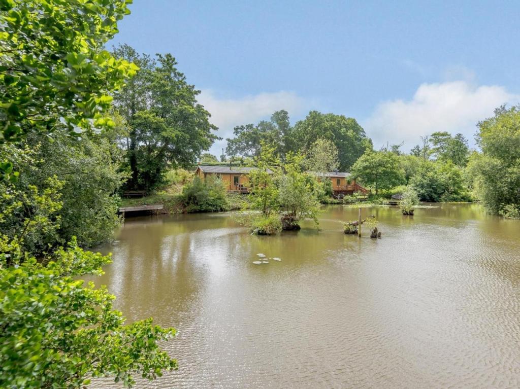 Hobbits Landing, Alverstone