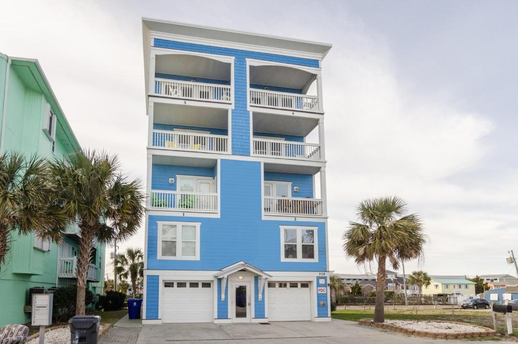 Big Blue by Bryant Real Estate, Carolina Beach