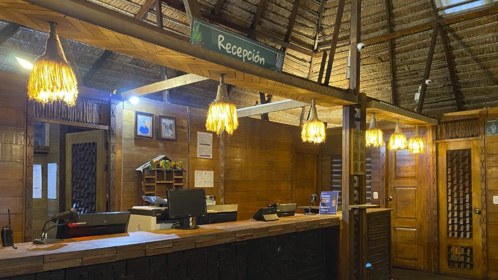 On Vacation Amazon - 4