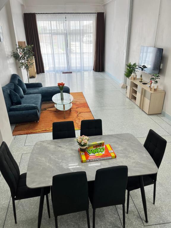 TheSistersHouse, Hat Yai