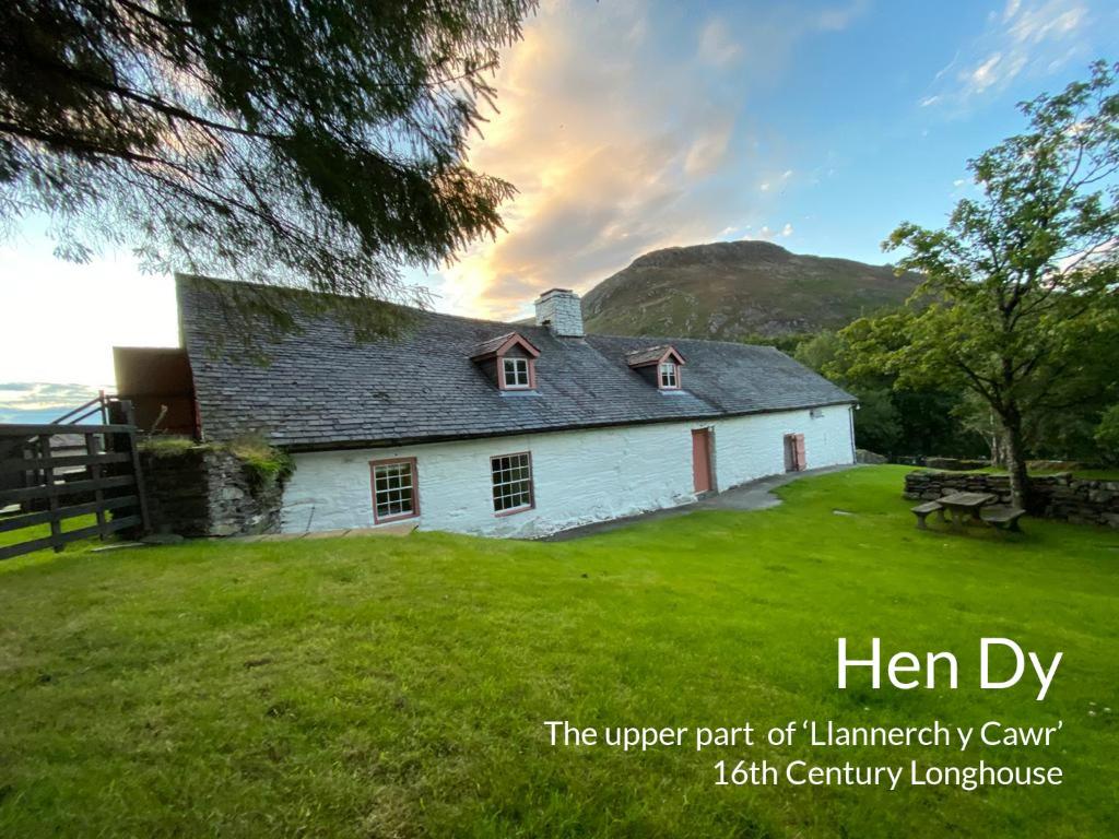 Longhouse - Hen Dy, Rhayader