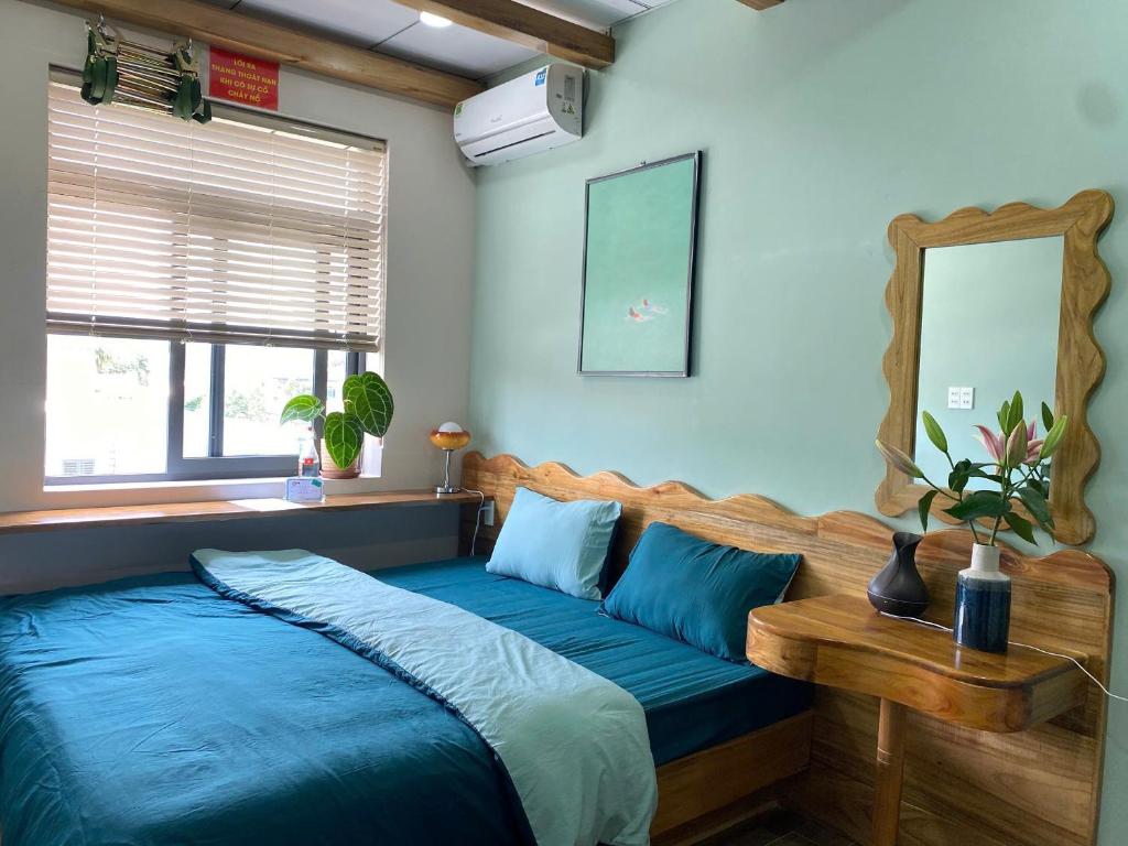 Rêu Home, Cồn Giả Viên