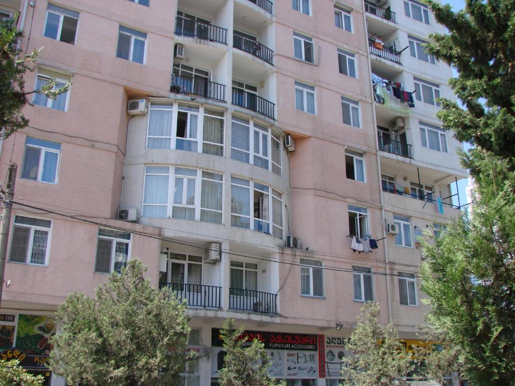 Exterior view, Gigi Apartments in Batumi