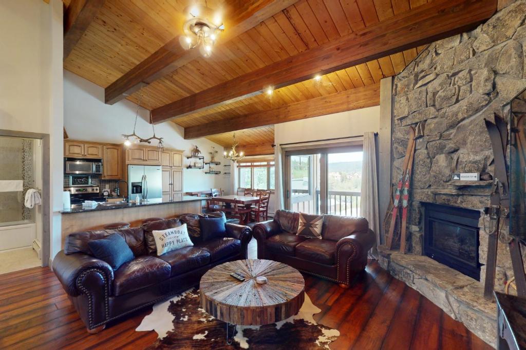 Phoenix 226, Steamboat Springs