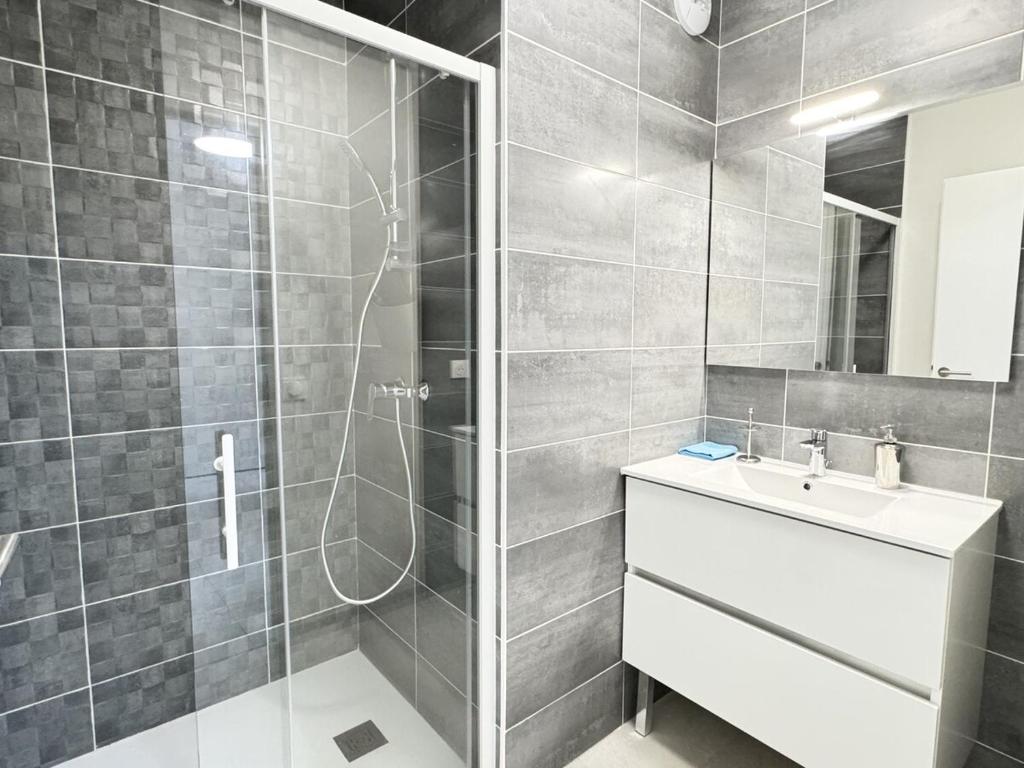 Bel apt 85m2 pour 8p Parking et Balcon - 3