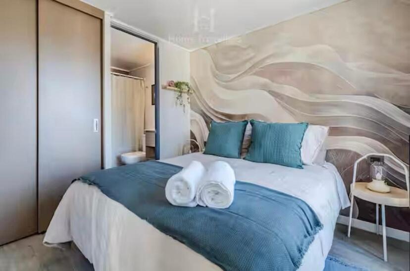 Modern and Warm, Well located, Santiago