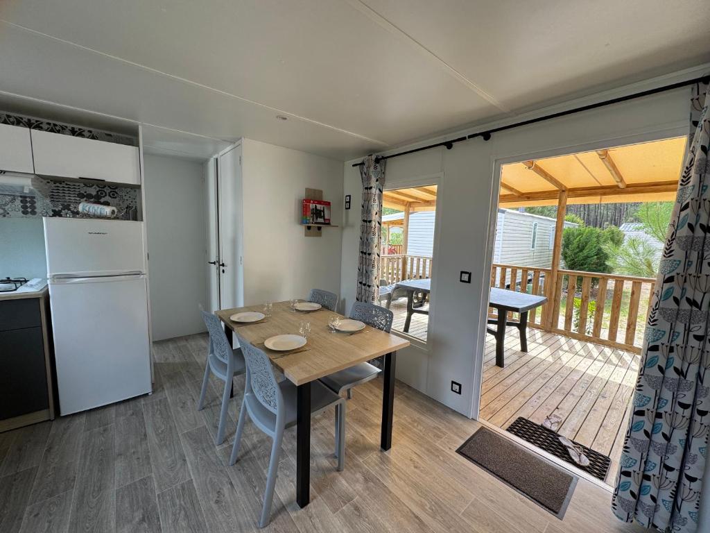 Bungalow du bassin - 2