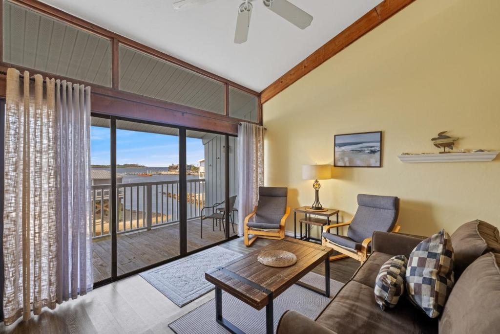 Rest and Relax 314 Cedar Cove Condo, Cedar Key