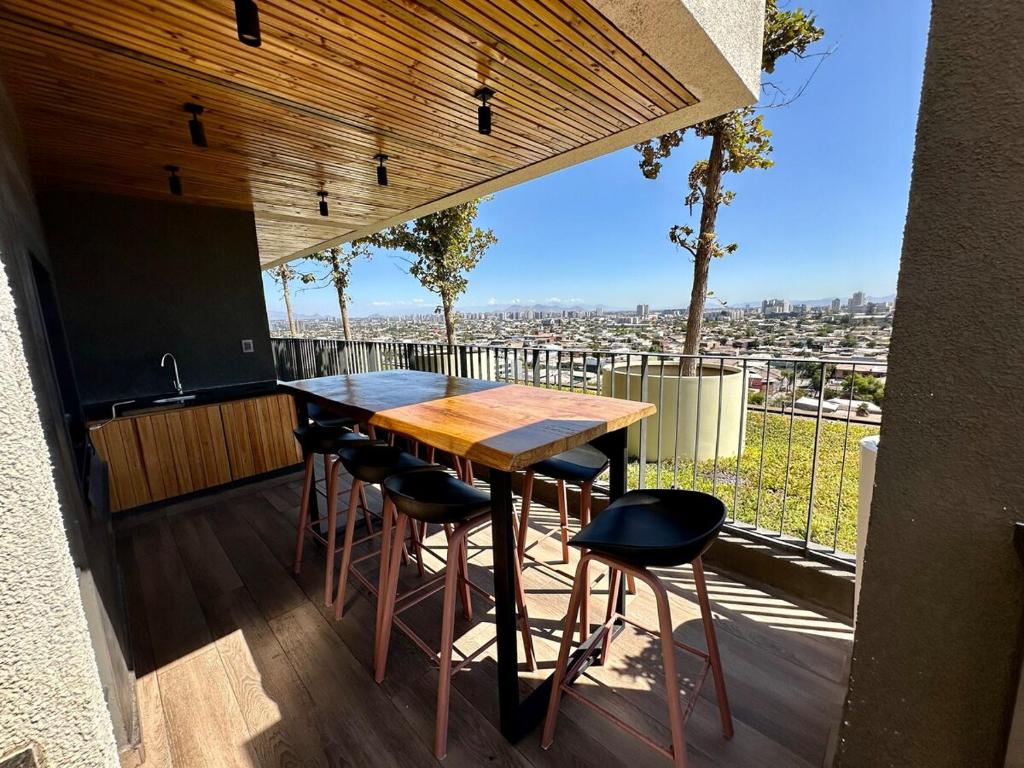 Modern and Warm, Well located - 4