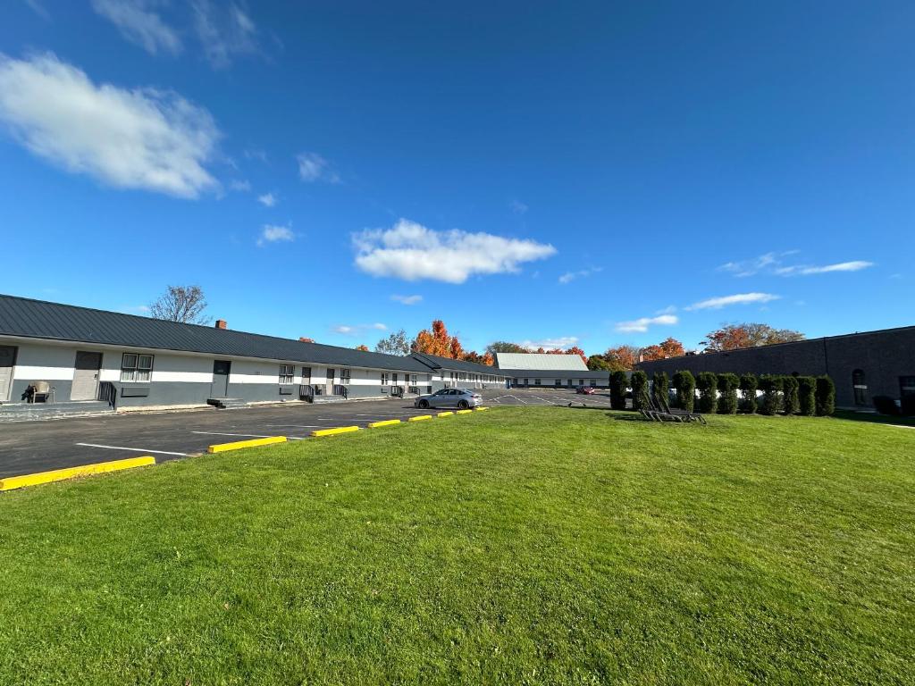 Glengarry Extended Stays, Truro