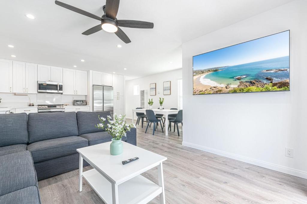 Modern 2Br W Oceanview Patio Half Block To 29Th St Beach By Beachview Rentals, Newport Beach