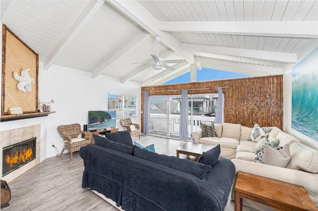 Charming Oceanview 3Br Half Block To 29Th St Beach By Beachview Rentals, Newport Beach