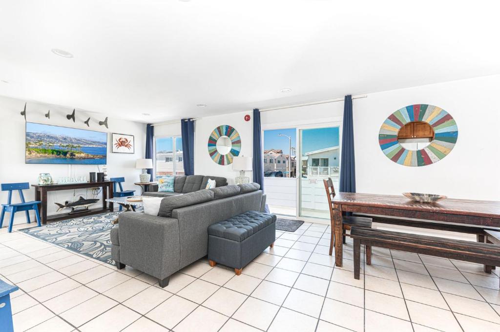 Spacious 5Br W Oceanview Balcony - One House From Beach By Beachview Rentals, Newport Beach