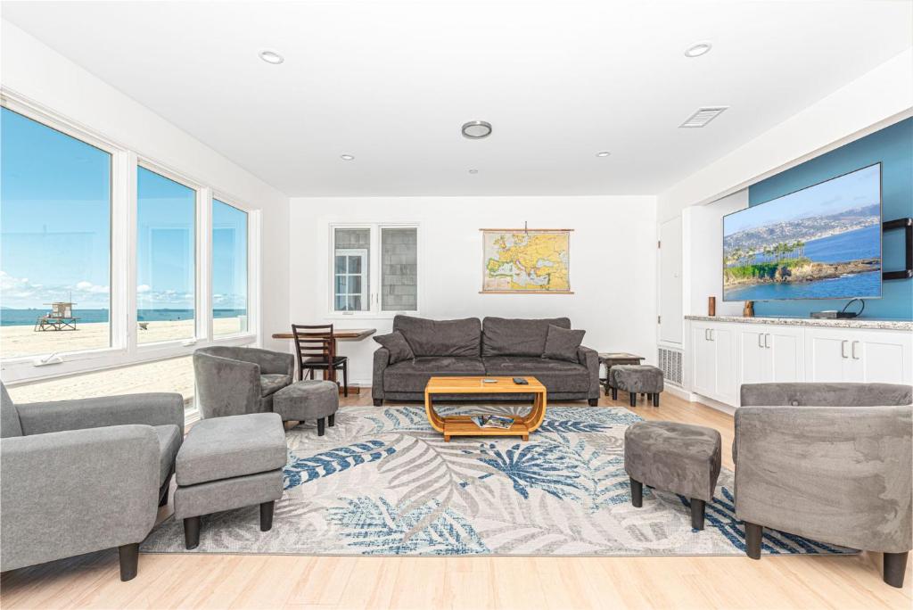 Renovated 3Br Oceanfront W Panoramic Views By Beachview Rentals, Newport Beach