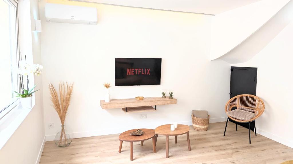 151 - Terrasse & Jacuzzi, Rue Trivalle, Pied de la cité de Carcassonne - Climatisation, Netflix, Fibre - 3