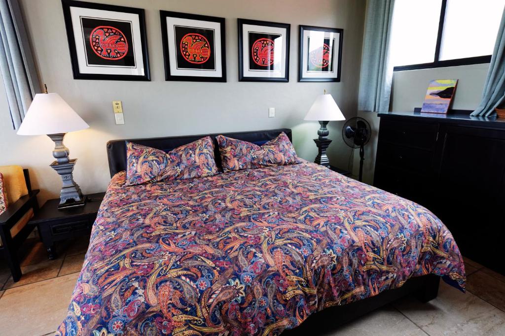 Enjoy AC in the Penthouse at Inn Ajijic, Ajijic