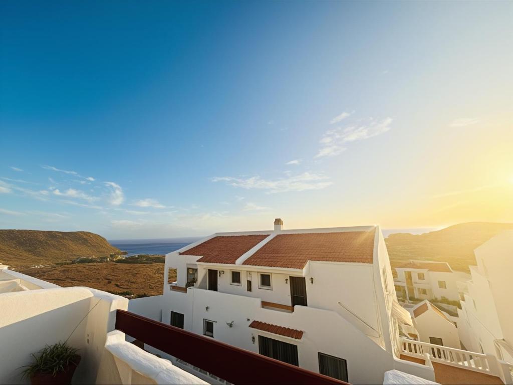 Cozy Sunset view studio at Port Royale with heated pool and free Wi-Fi - 1