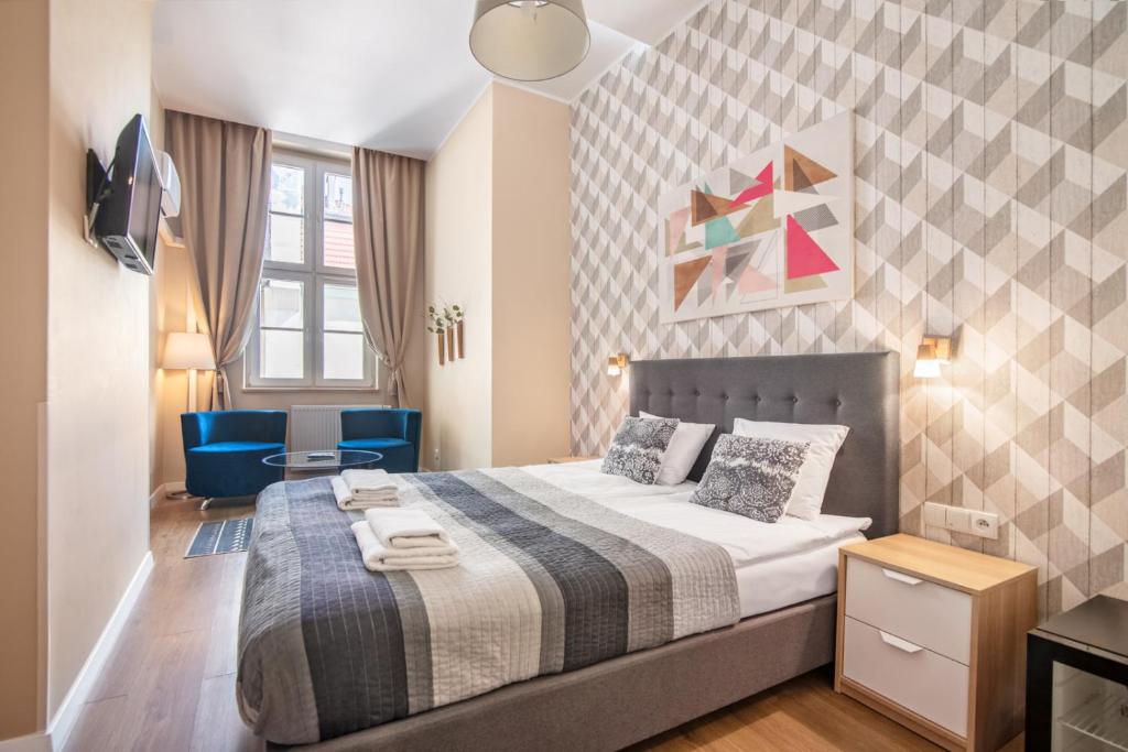 Black Swan House, Old Town