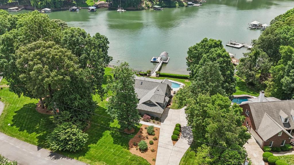 Breaking Badger, Denver