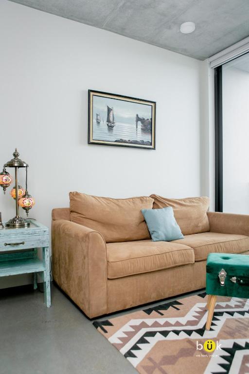 Names 1104, San José