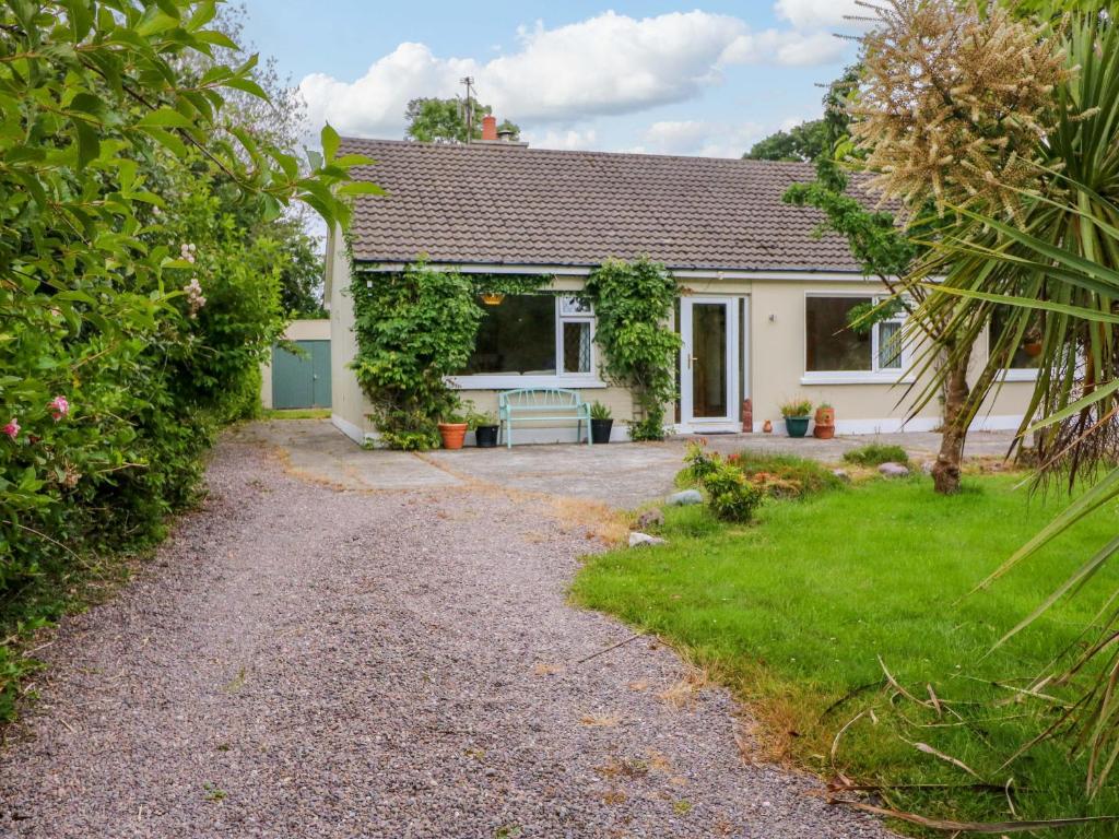 Rowantree, Killarney