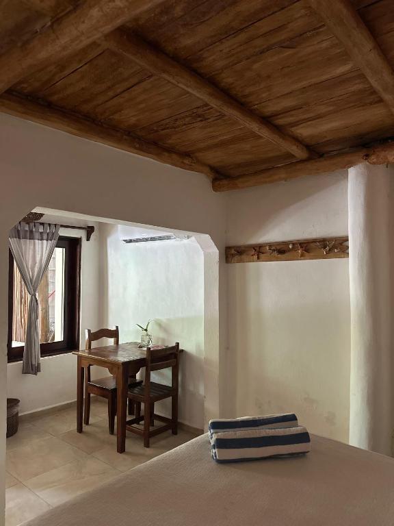 Playa Canek Beachfront Eco Hotel - 4