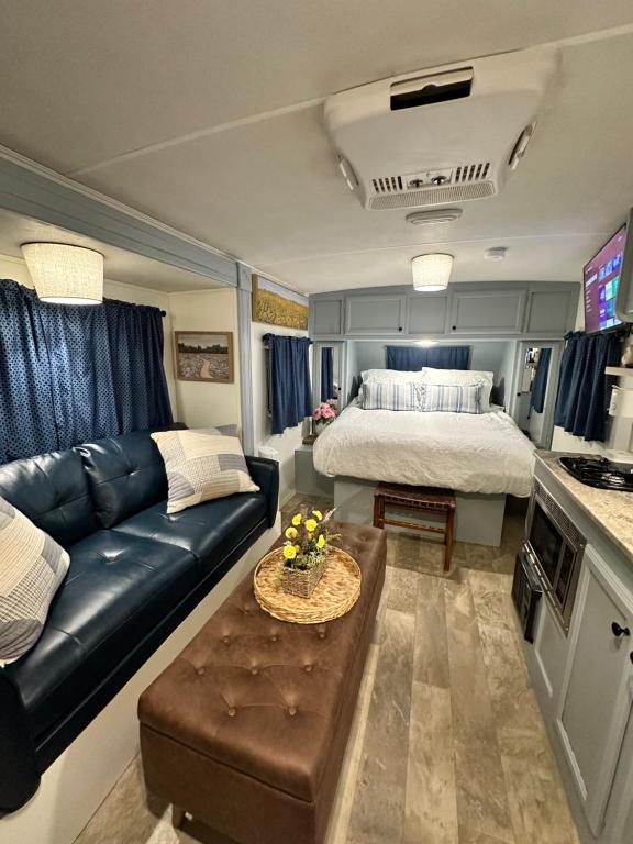 Starlight Retreat RV, Springtown