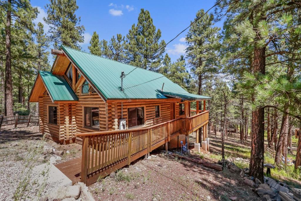 Kachina Tree House, Mountainaire