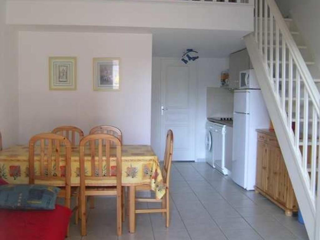 Pavillon 6 Pers avec Piscine et Parking, Proche Plage - FR-1-781-90 - 3